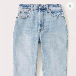 Curve Love Ultra High Rise 90s Straight Jean NEW